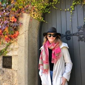 Meet your Posher, Annie